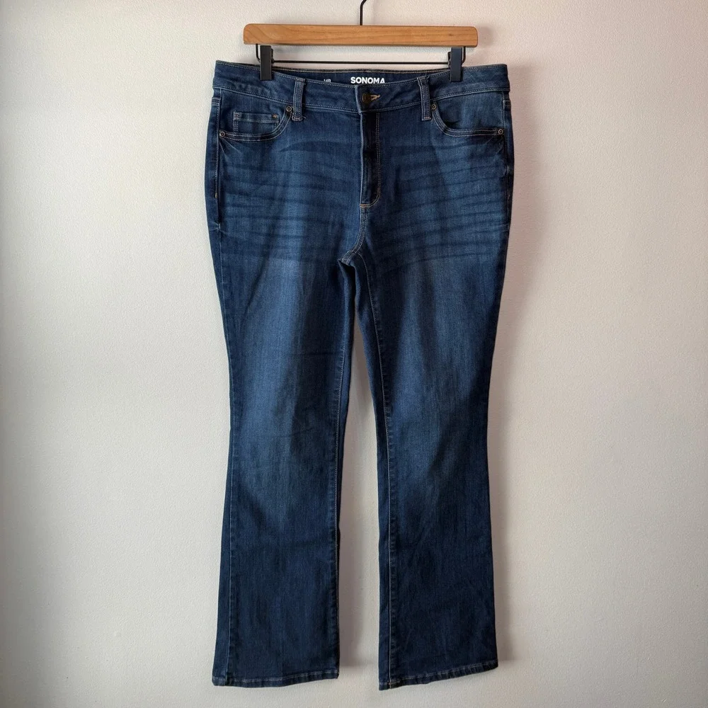 Sonoma Women's Bootcut Jeans Dark Wash Denim Stretch Size 14 Regular - Picture 1 of 6